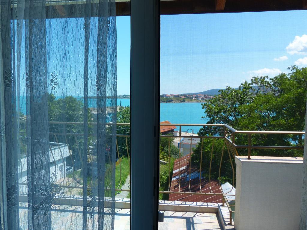 Sunhouse Rooms Carevo Exterior foto
