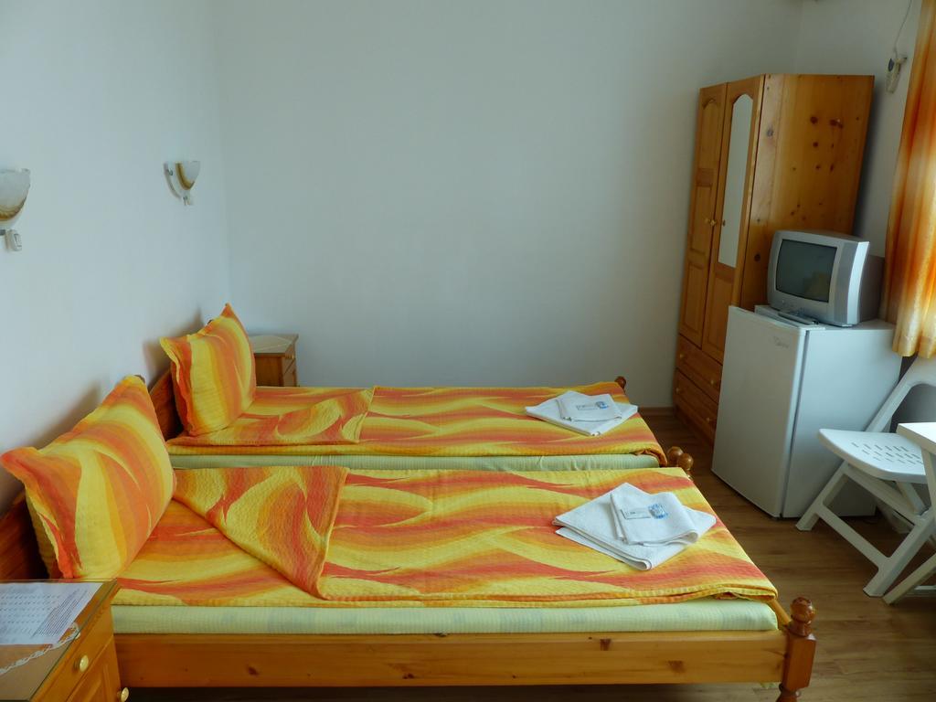 Sunhouse Rooms Carevo Exterior foto