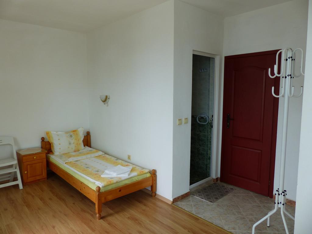 Sunhouse Rooms Carevo Exterior foto